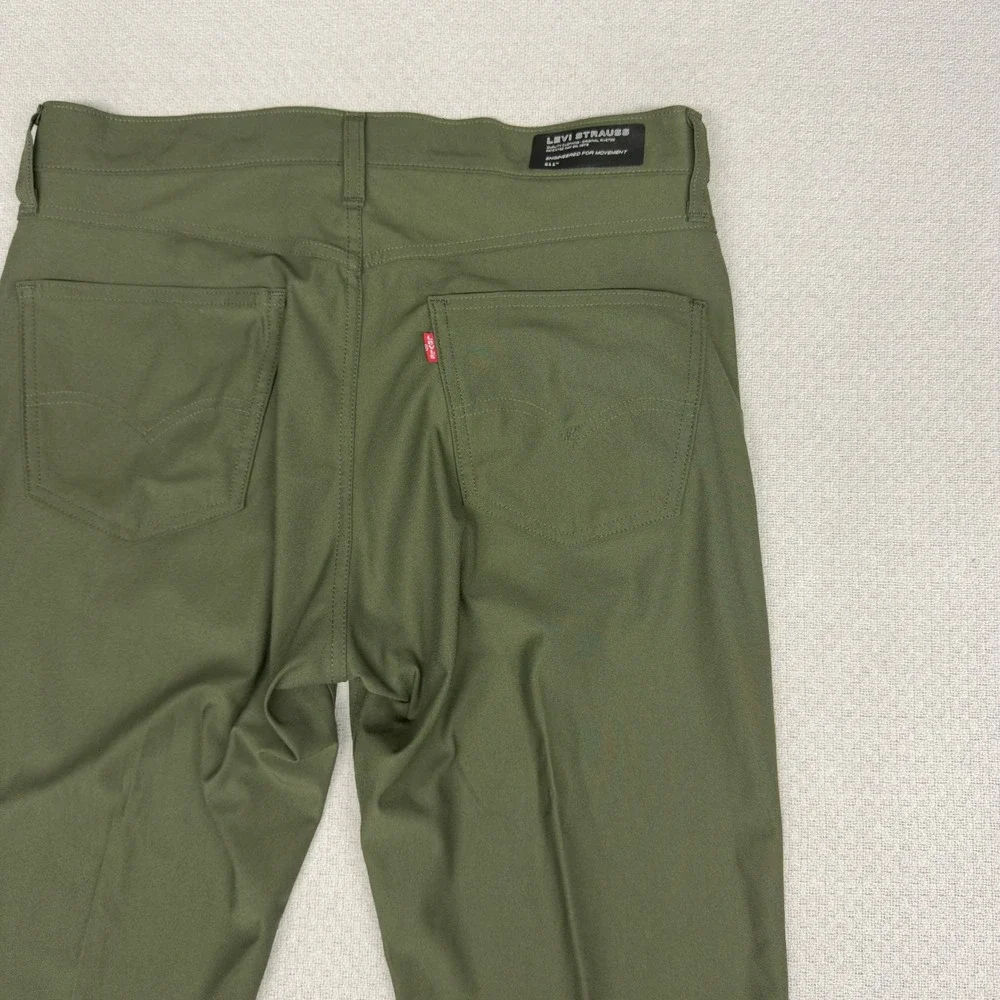 Levis 511 Pants Mens 34x30 Olive Green Slim Fit Chino Engineered for Movement